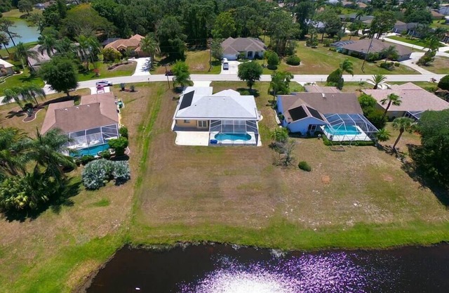 Confortable, très abordable, 3 lits, 2 salles de bain, piscine chauffée solaire ou électrique en option.
