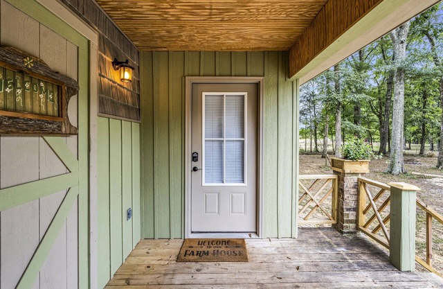 Modern Tiny Home: Opulently Unique & Modern