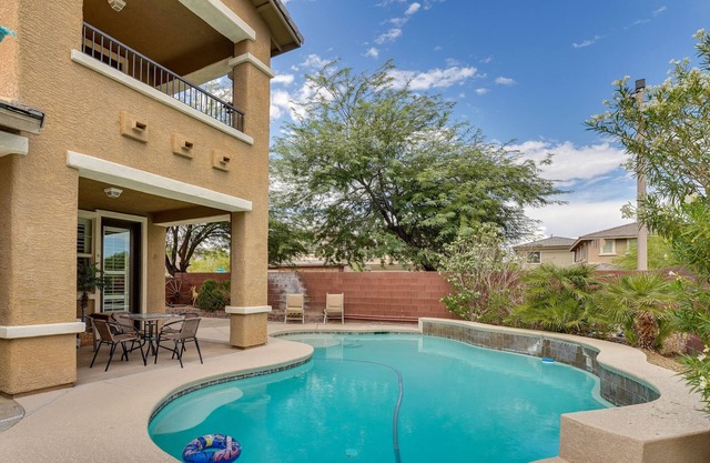 Serene Las Vegas Home w/ Heated Pool: Near Strip!
