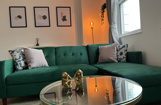 Serene Ocean Side Apartment BTN