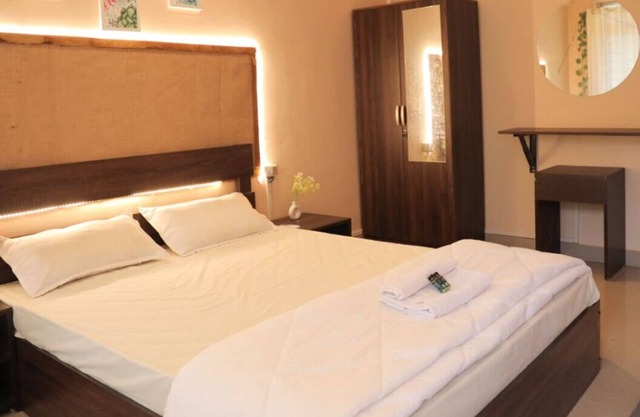 Serenite Retreats - Premium 3BHK Suite