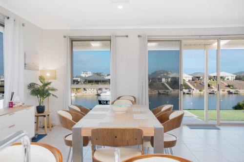 Serenity 24 - Waterfront Living on Hindmarsh Island
