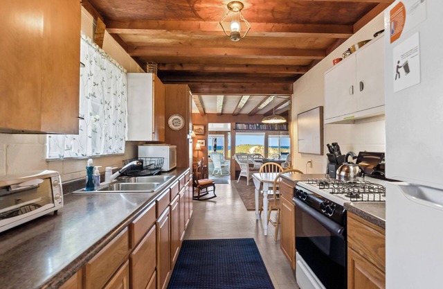 Vacation Rental Right on Lake Michigan Beach!