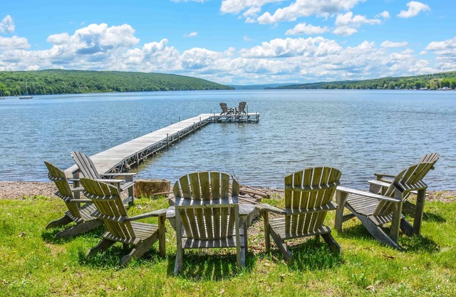 Serenity Cove - ¡Entorno tranquilo y nivel frente al lago!