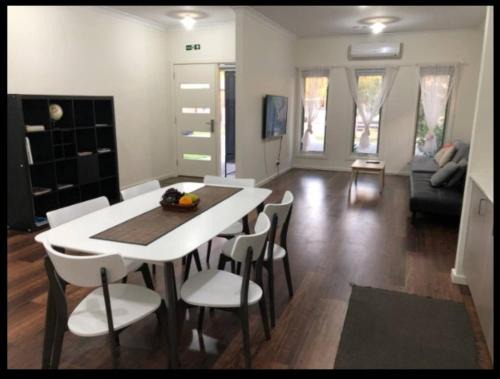 Serenity Home 11 by Hiverooms