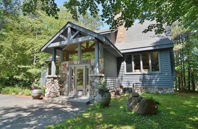 Maison du lac vraiment raffinée avec plus de 4.200 pieds carrés sur le lac Owen