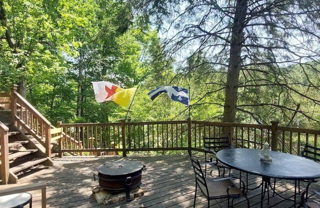 Serenity - Chalet en forêt au bord d'un lac