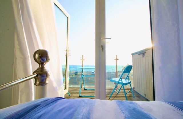 Serenity "your calm seafront retreat"