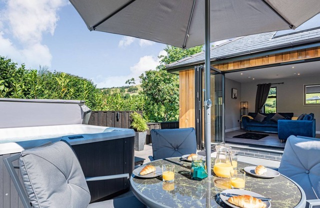 2 bedroom accommodation in Heyope, near Knighton