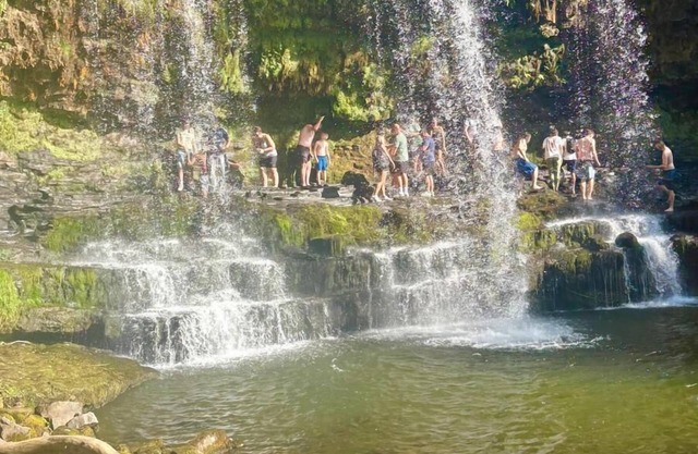 Welcome to your ideal getaway in the spectacular Welsh Valleys!. for cycling. hiking. and unwinding