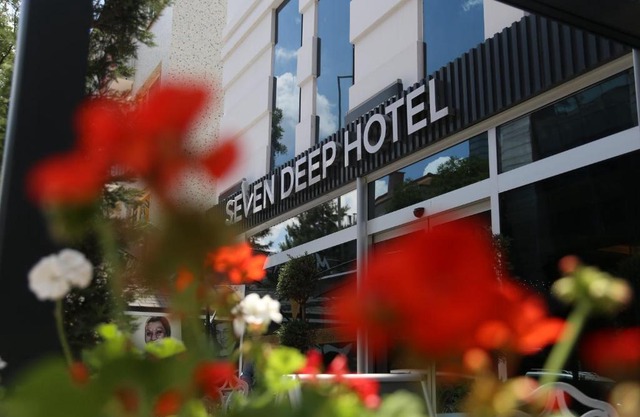 Seven Deep Hotel