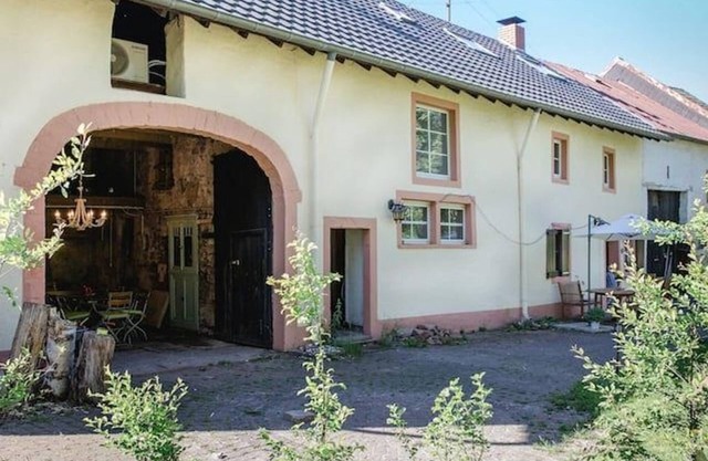 Seven Senses Eifel - holiday home, 10 beds, table football / darts and more