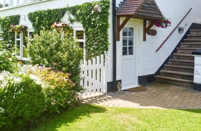 Severn Bank Lodge, ASTLEY BURF