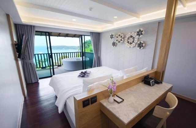 Suite Junior avec Vue sur Mer (A)