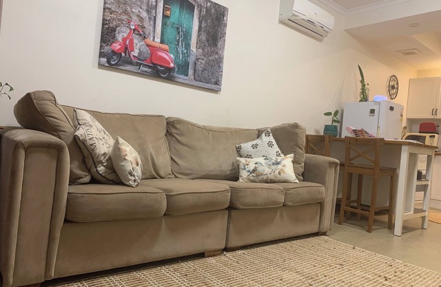 Shabby Chic hideaway-One bedroom apartment. Adelaide/Barossa gateway