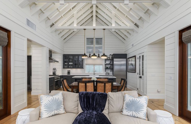Shady Oak - Moreland Cottage with an enchanting backyard