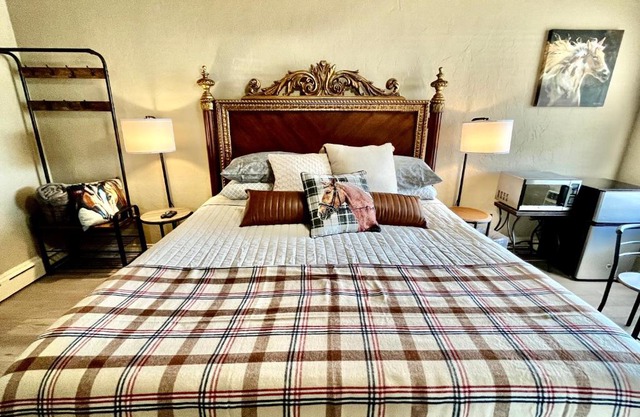 Shamrock Cove Inn