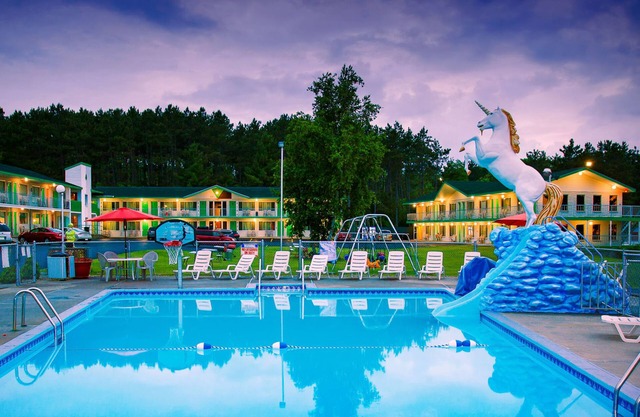 Shamrock Motel