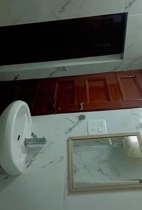 Shamshi Roll Guest House