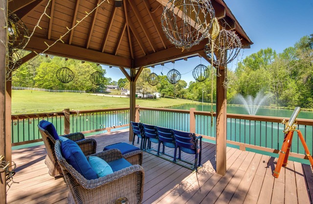Shared Game Room & Lake Access: Hiram Apartment