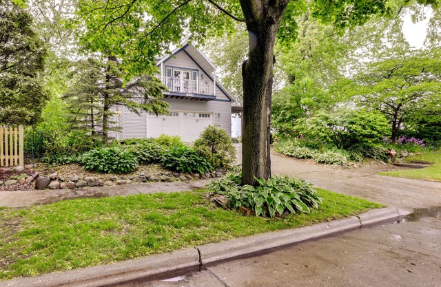 Sheboygan Getaway w/ Deck + On-Site Lake Access!