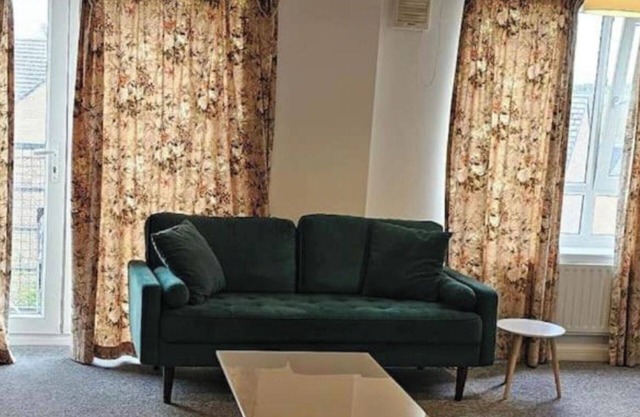 Sheffield Park View Apartment