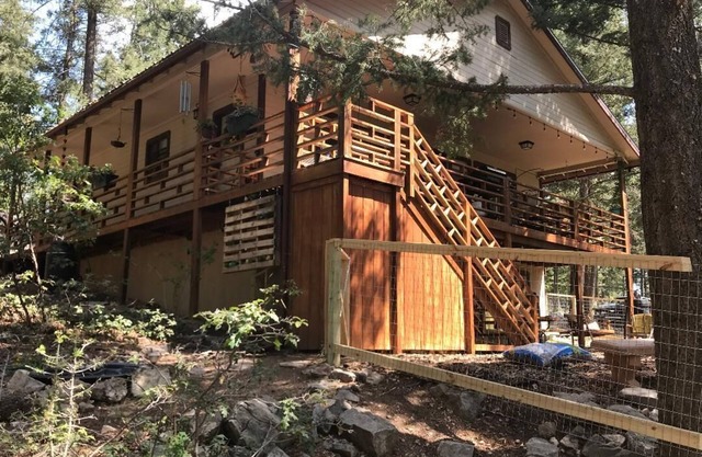 Shep's Artist Retreat & "Bunkhouse"
