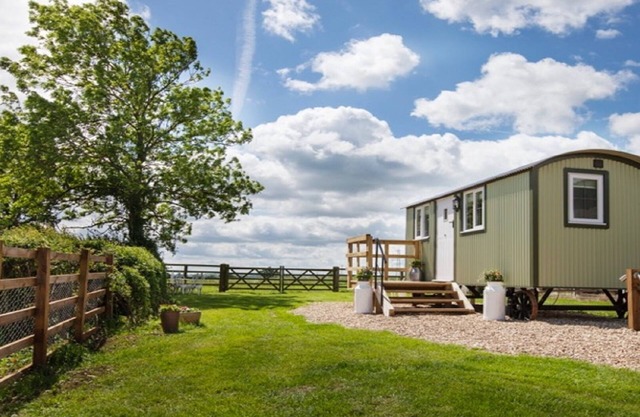 Folly Farm Shepherd Hut