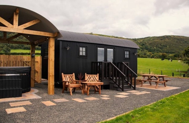 Shepherds Rests Luxury Hut
