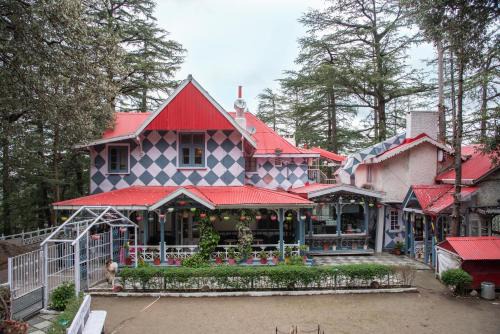 Shimla British Resort, Near Mall Road