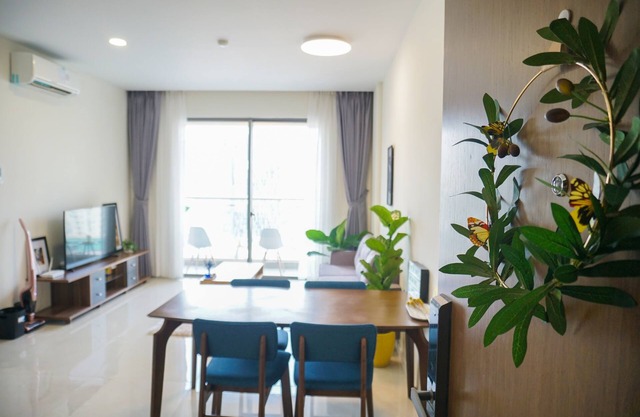 ShinaHome 전체 ❤️2BRLuxuryCityView Piscine à débordement Salle de sport @ HCM centrale