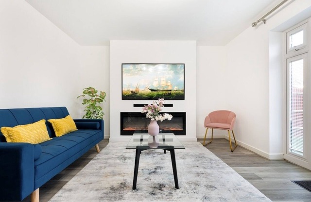 Shinfield Studio Luxury Stay - 2 Parking - 20% Off