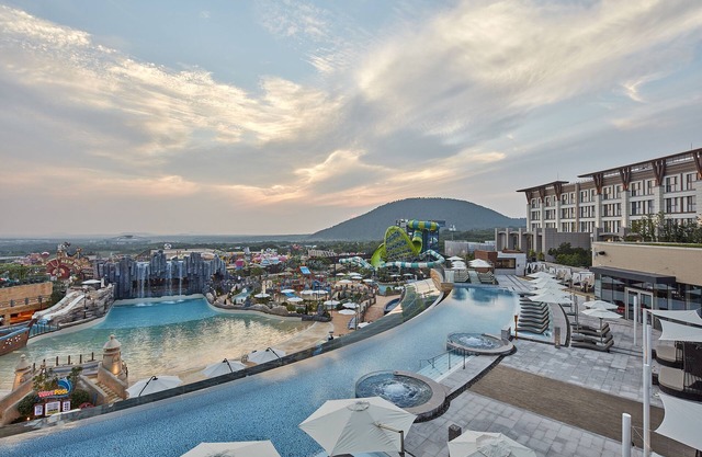 Shinhwa Jeju Shinhwa World Hotel & Resorts