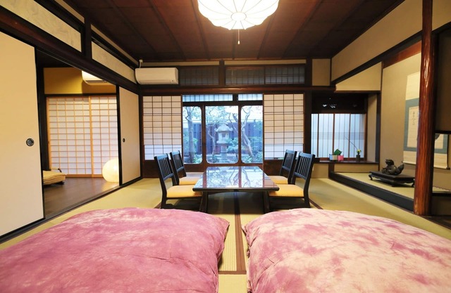 Shiratora Nishijin weaving studio 100 years old wa / Kyoto Kyōto
