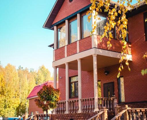 Shmel House