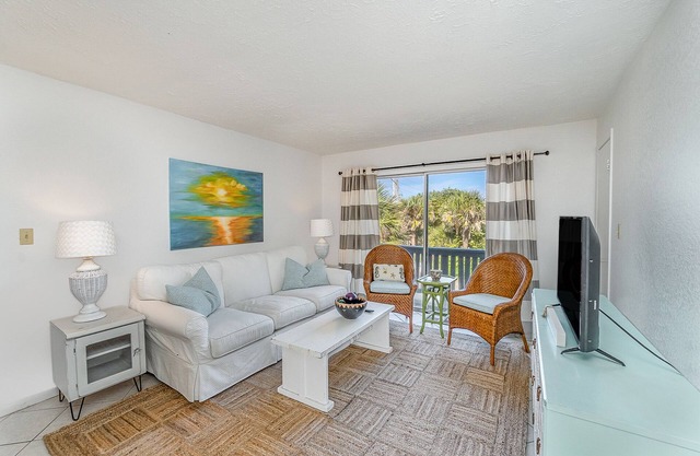Shore Break Garage Apartment