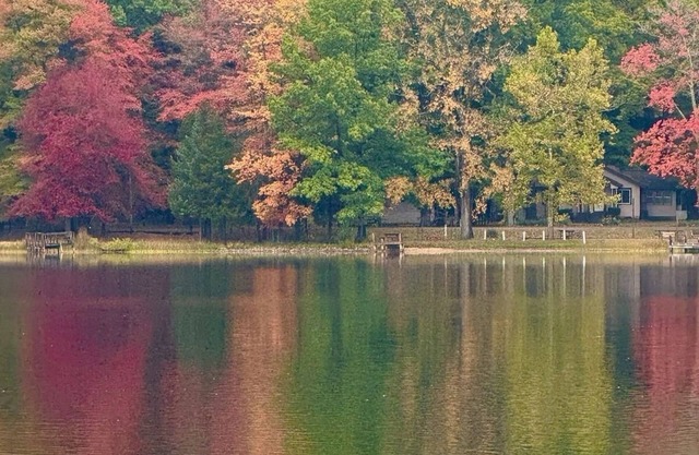 Shore Haven:Catch Spring Fever at Your Silver Lake Sanctuary