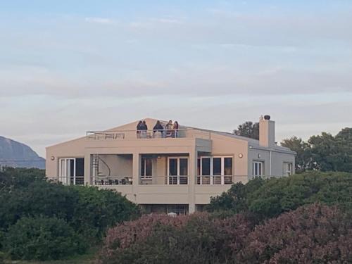 Shores Keep - Self Catering Home