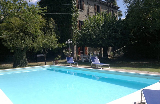 June Deals! 6 br Villa in Tuscany (north of Lucca),big private pool&garden,views