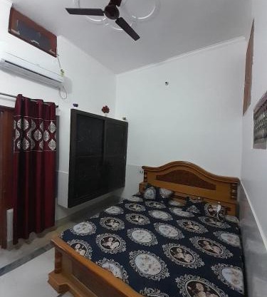 Shyam Homestay- Twin Room With Private Bathroom