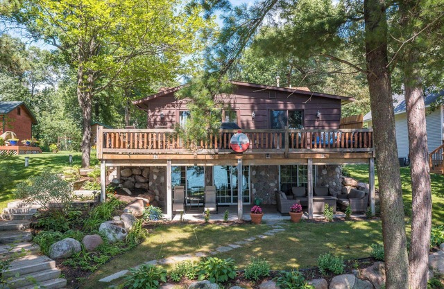 The Cozy Pequot Lakes Area Escape