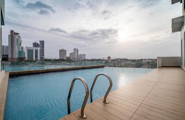 Signature Private Pool 16pax KSL Midvalley