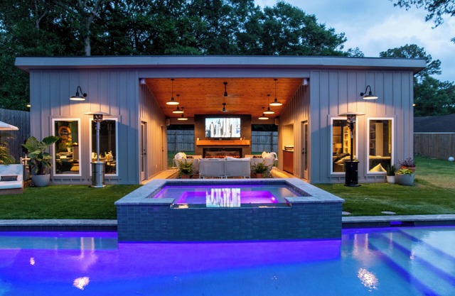 Silsbee Hideaway-Pool, Chill, Repeat