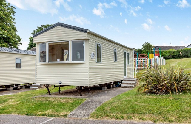 Silver 2 Bedroom Caravan