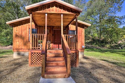 Silver Creek Cabin with Hiking Less Than 1 Mi to Town!