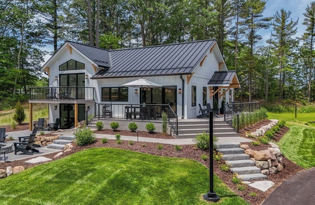 Silver Oaks Resort ~ Cottage Five ~ Main House