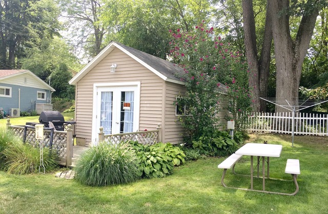 Studio Cottage Simple & Fun