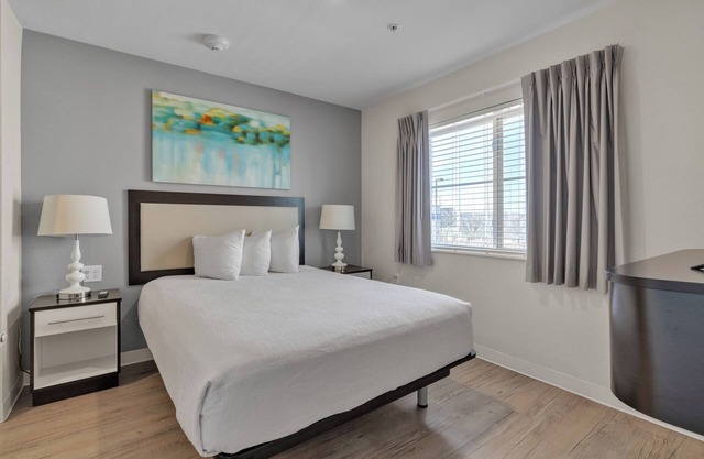 Simplicity At the Rim 1209 I Comfy 1 Bed 1 Bath