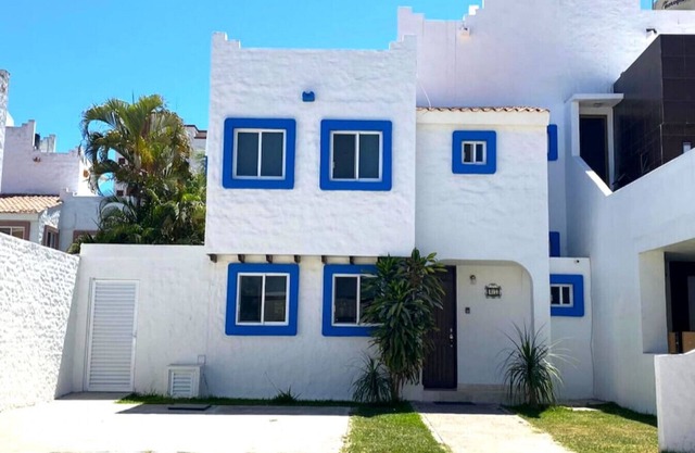 Sin imagen Casa en Quintas del Mar con acceso a la playa