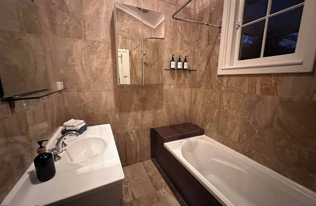Single level 2 bedroom house with big yard and parking, pets welcome